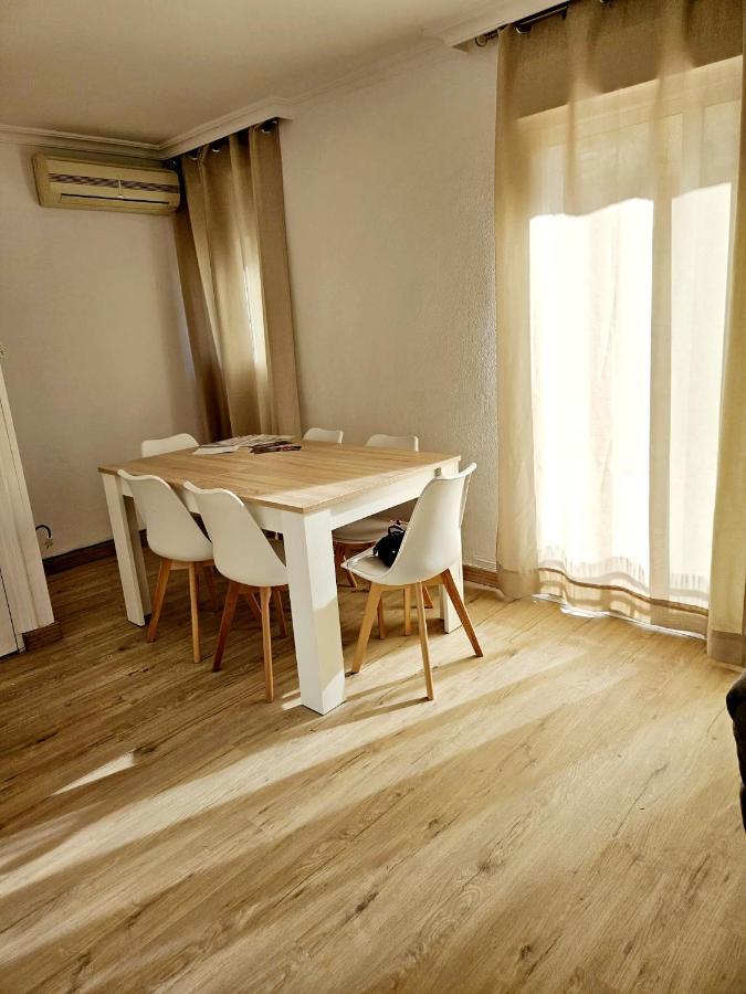 Apartamento Familiar En Triana Sevilla Exteriör bild