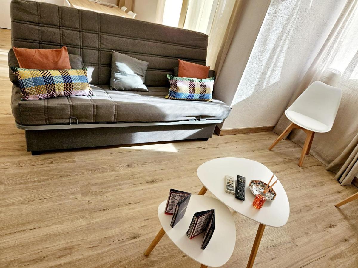 Apartamento Familiar En Triana Sevilla Exteriör bild
