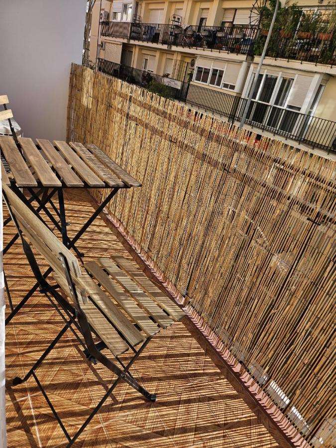 Apartamento Familiar En Triana Sevilla Exteriör bild